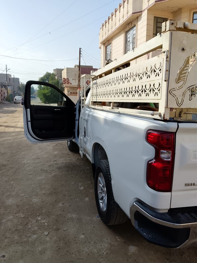 سلام عليكم للبيع او مراوس شوفر جمسي فحل حديث معة الفرق شوفرليت سلفرادو تك قمارة 2022 رقم اربيل سيارة كلين مبدل فقط جاملغ ماشية 97 الف كيلو مواصفات معروفة محرك 8 مكفولة كفالة عامة محرك كير اكسل فقط جاملغ معروضة 210 وبيها مجال 
***********
