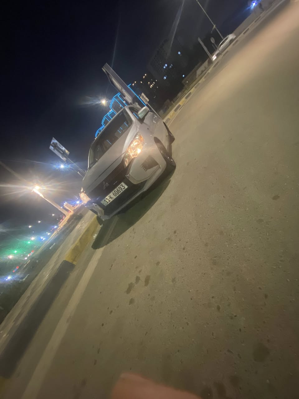 السلام عليكم مسيوبوشي ميراج موديل 2023
وارد أمريكي حادثهه بنيد او جاملغ اليسره بدون دواخل 
السياره بيهه منضومت غاز 
تخم تاير جديد 
السياره جاهزه للأخير 
مواصفات 
تحكم استيرن جهتين 
شاشه جبيره 
رادار امامي 
تبريد ابيانو 
أربعه جام كهربائي 
حاكيه مال اتصال 
رقم بغداد بسمي 
السعر  105 
مكان السياره الدوره 
اي استفسار ***********
