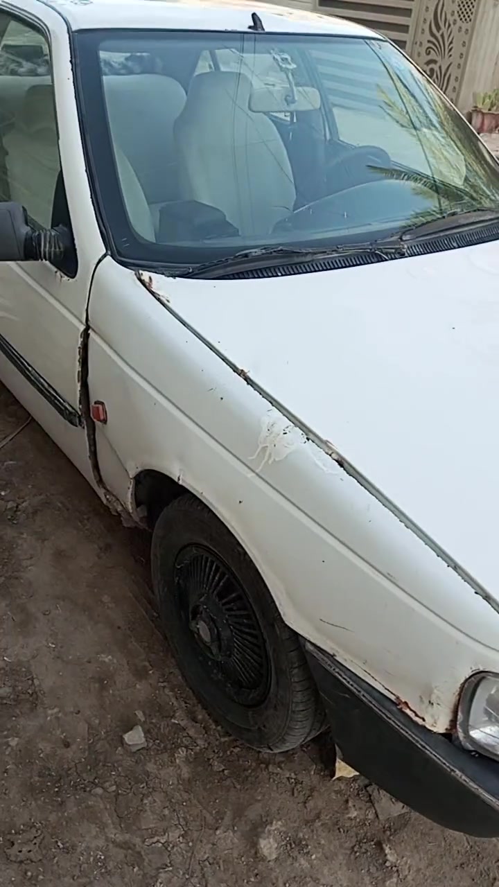 السلام عليكم بيجو روه للبيع سياره جاهزه كير مكينه تبريد حداديه كامله صاحبه رقمه مغلق ابيع أتعهد سرقه وعشائر السعر ب12مكان الدوانيه ***********
