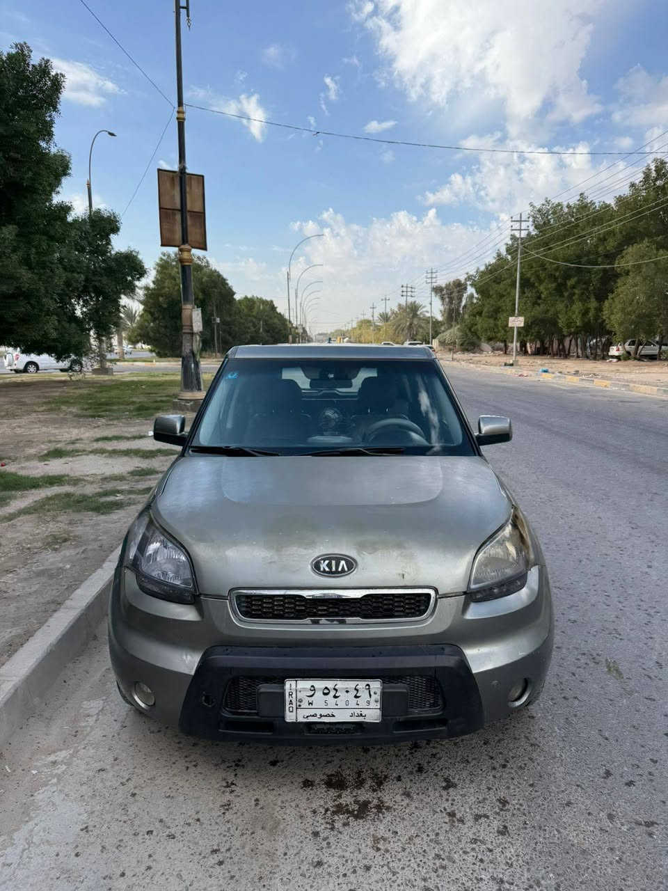 سلام عليكم 
كيا صول 2009
خليجي محرك 2000
دوش رقم بغداد مكان السياره كربلاء 
***********
*********** وات ساب
