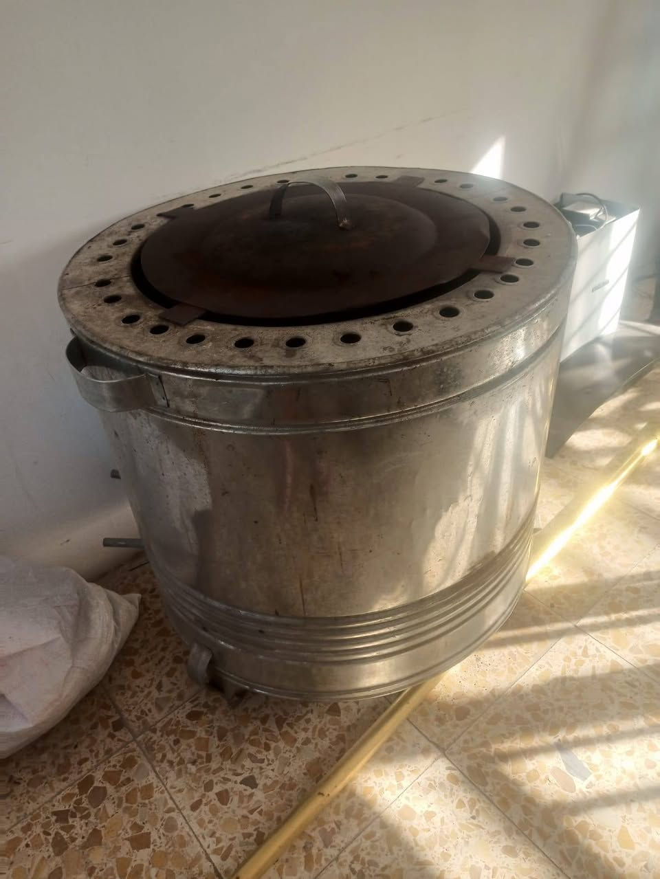 السلام عليكم ورحمة الله متوفر تنور غازي للبيع


**إذا كنت صاحب هذا الإعلان وتريد حذفه لأي سبب، رجاءا أرسل رسالة إلى الدعم الفني**