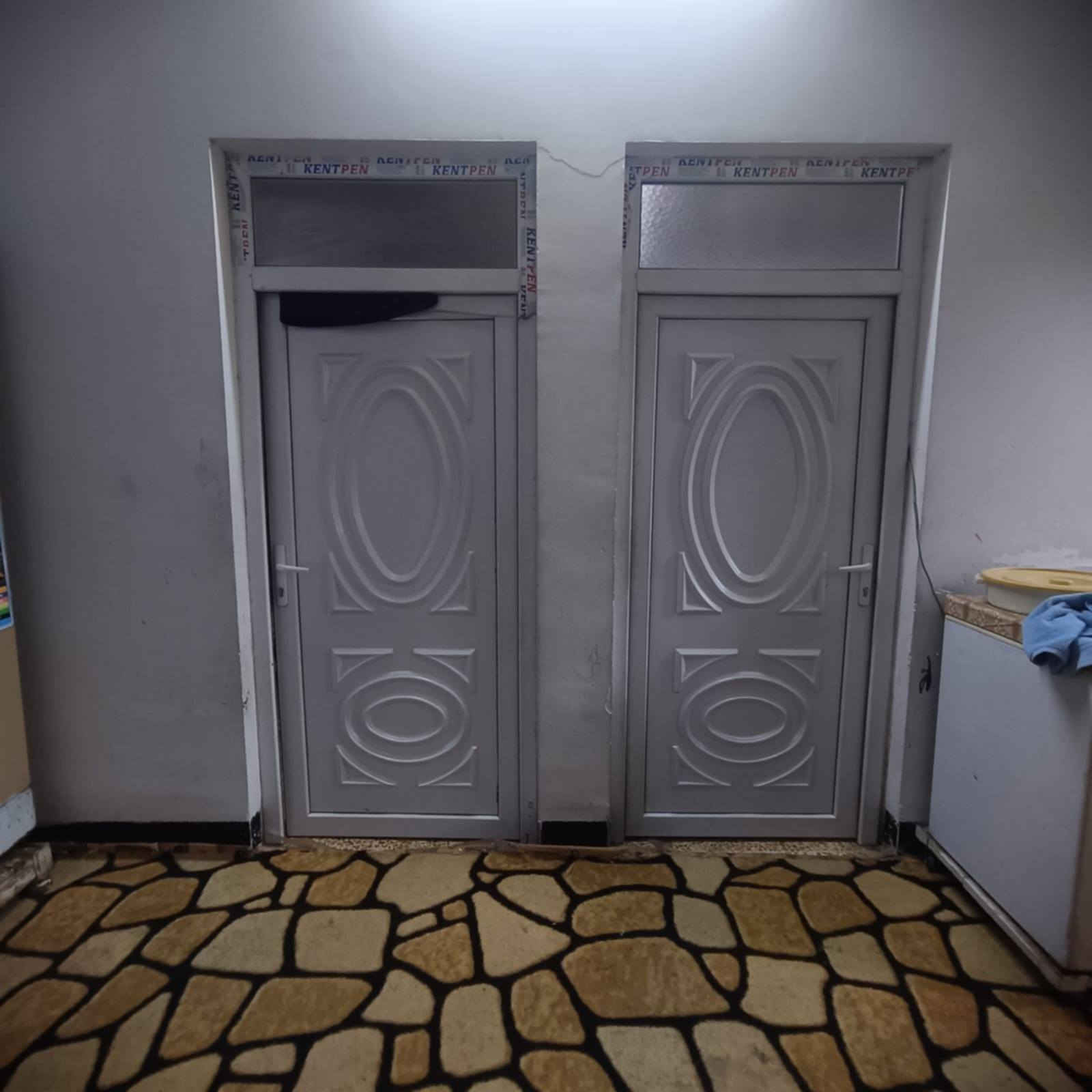 🏠عروض مكتب الوتد2🏠
دار للبيع📍
المساحة 220م🏗
واجهة 13م🏗
يتكون من طاء واحد غرفتين واستقبال وهول ومطبخ حار بار وخدمات طاء اربع غرف نوم
وهول وخدمات يحتاج الى تشطيبات المرحلة الثانية🏘
الموقع مقابل محطة المنهل مزارع زيونة الأولى 📍
بسعر مناسب جدا جدا⭐️
زورونا في موقعنا الكائن فلاح الثانية بجوار مول تيم مارت📍
وللأستفسار والتواصل عبر الأرقام الاتيه 
اسيا ***********☎️
كورك***********☎️
وللتواصل عبر صفحتنا على الماسنجر
