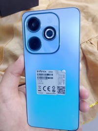 انفنكس هوت 40 اي • ١٢٨/٨ • جديد