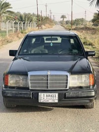 مارسيدس دب • ١٩٩١ • عنكبوت ٣٠٠