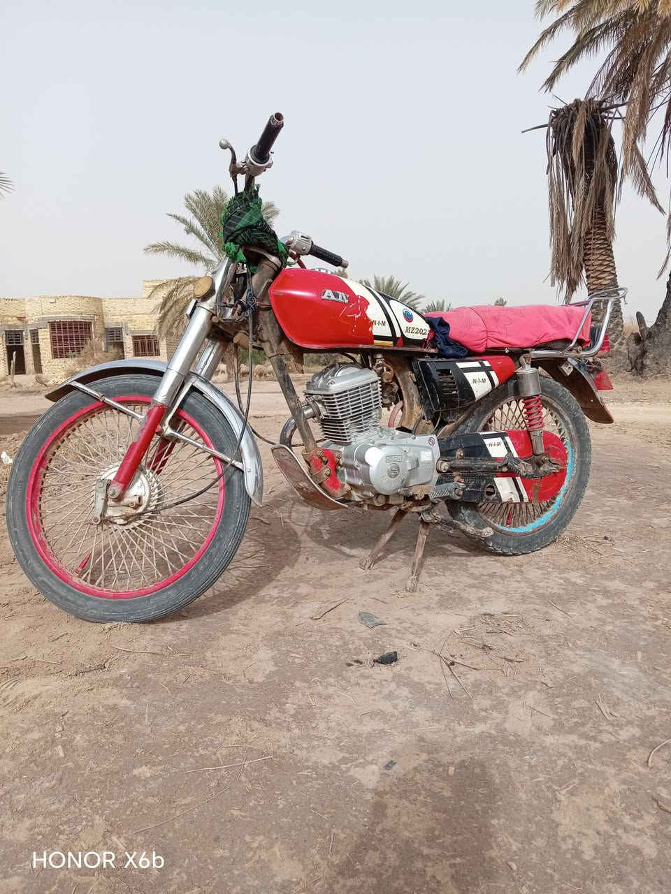 سلام عليكم دراجة البيع 21 كلك مكان ناصريه قضاء الصلاح سعر خاص الاستفسار ***********
