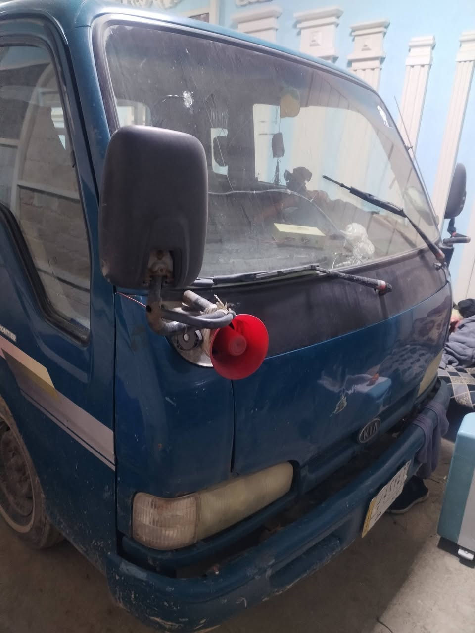 السلام عليكم كيه فونتيره لبيع موديل 1999محرك 3000 كير و مكينه وكسن كفاله رقم انبار مشروع وطني وجواه تخم تاير 58وبيه مجال لشراي ***********
