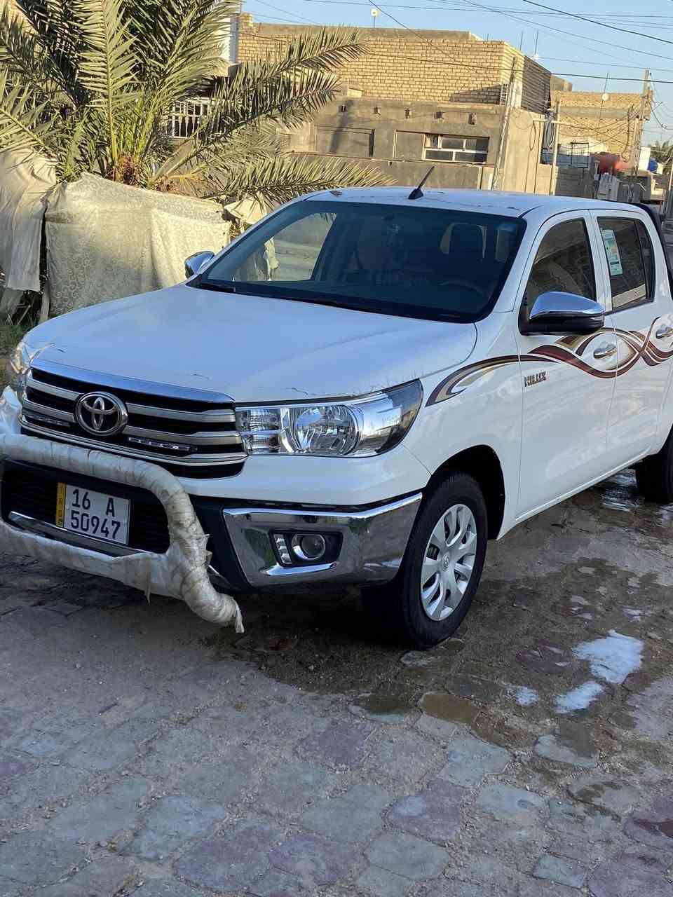 تويوتا هايلوكس 2024 كويتي جديدة جدا ماشية 45 نص فول كير أوتوماتيك مكفولة كفاله عامه من الصبغ والبارد والرصعه والشخط السيارة كارتون مكانها السماوه للاستفسار الاتصال على الرقم ***********
