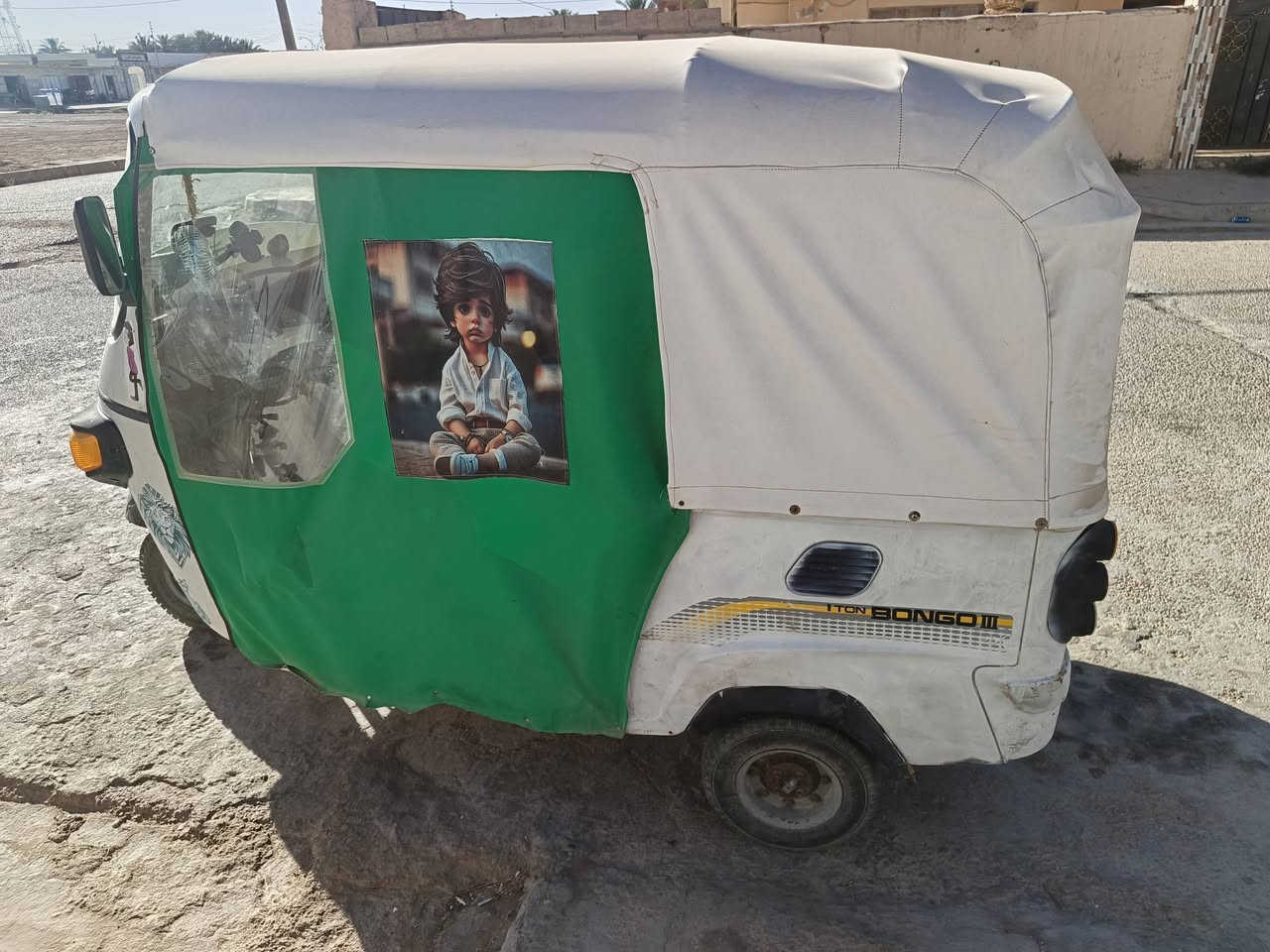 السلام عليكم
تكتك بياجو موديل 18 أوراقها 7 اصوليه 
جادر جديد ماشه وصليب جديده باتري جديد مرايات مال تيفي اس وياها تاير سبير وكشرها مثل ما موضح بالصورة 
معروضه بمليون و300 الف وبيها مجال
مكانها الانبار 

الشراي يتصل على الرقم ***********

