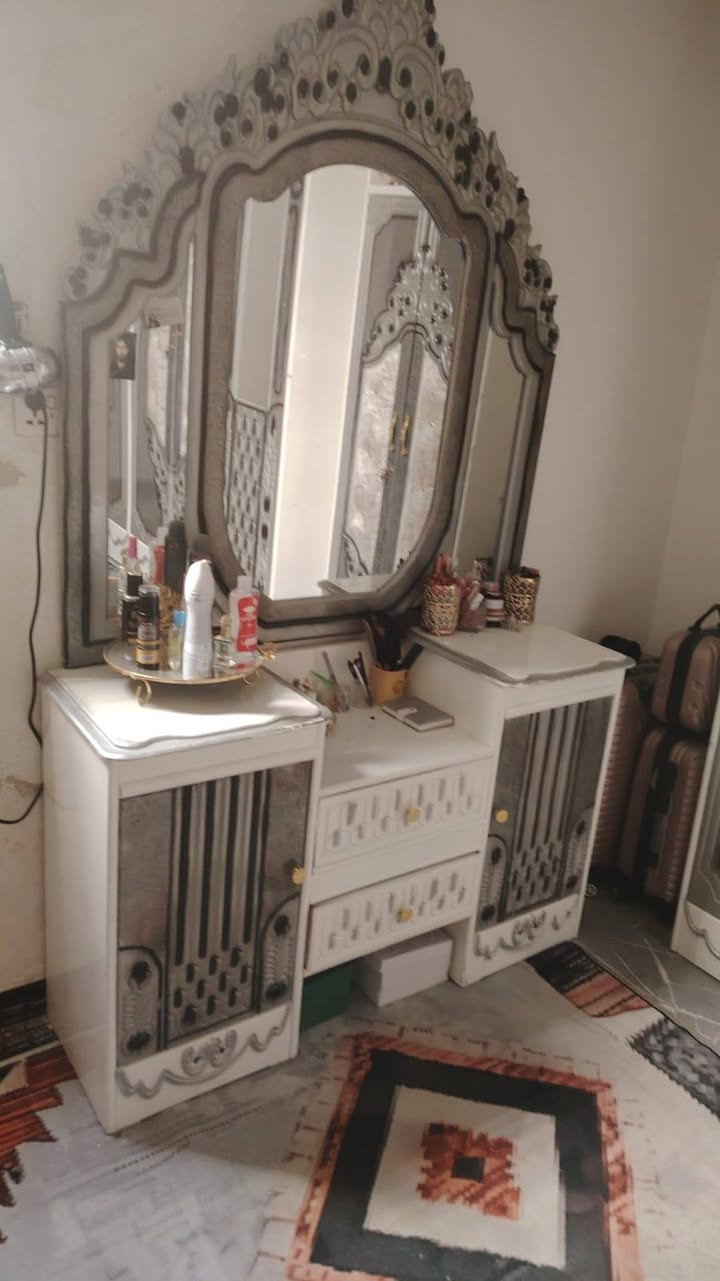 غرفت نوم لبيع بيعه مستعجله بسعر٦٠٠مع مجال شارع صب


**إذا كنت صاحب هذا الإعلان وتريد حذفه لأي سبب، رجاءا أرسل رسالة إلى الدعم الفني**