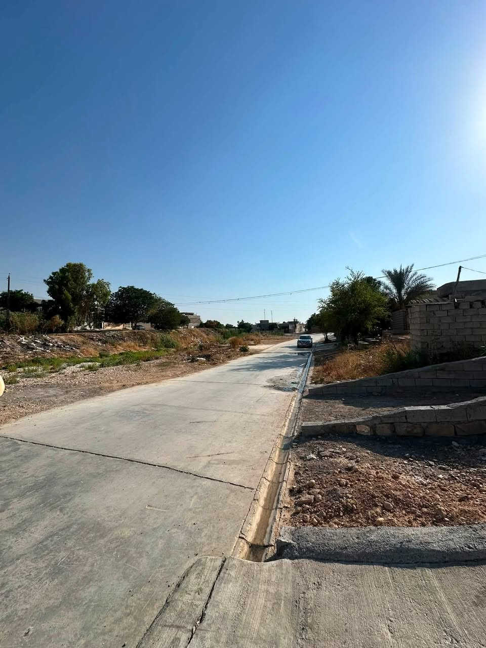 سلام وعليكم 

🏡🏠بيت للبيع 140م واجهه((5.5))ونزال((25.5))في يوسف بيك  مقابيله فارغ ((قرب الجسر))
🏠🏡((مطبخ وغرفتين نوم وكراج و صحيات خارج وداخل بيت ))وبي بير ماء
🏠بناء حديث 
للاستفسار اتصل على ***********
