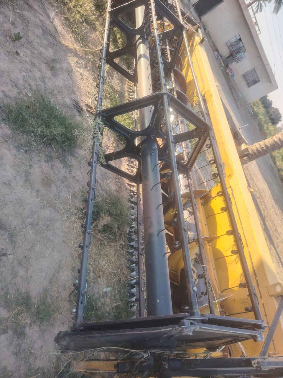 حاصده للبيع ***********
