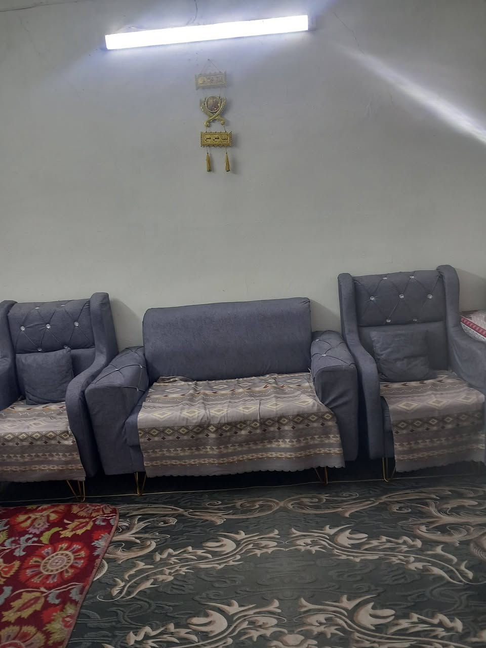 السلام  
تخم 10 مقاعد جديد  نظيف مستعمل  شهر  
 سعره 400 وبيها مجال للشراء 
  اتصال واتساب 
 ***********
