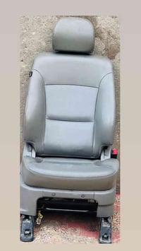 كشن استاركس للبيع للاستفسار اتصل على الرقم 07827114715