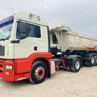 وبركاتة مان 2002 تيكة للبيع راس و عربانة  حجم المكينة 410 كير اوتوماتي...