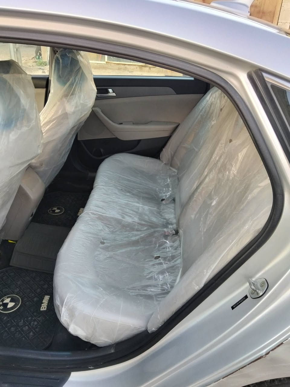 سلام عليكم سياره سوناتا موديل ٢٠١٥  مكينه جيتي اي
وارد أمريكي حادثه بنيد وجاملغ  نص فول 

رقم بغداد إنكليزي السياره جاهزه اي نقص مابيه 

السعر 113 وبيه مجال 

 ماكن السياره كربلاء رقمي ***********
