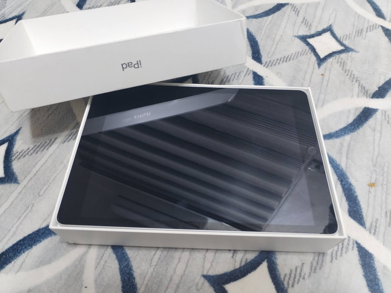 ***********.    275 ايباد 9 بطاريه 97
