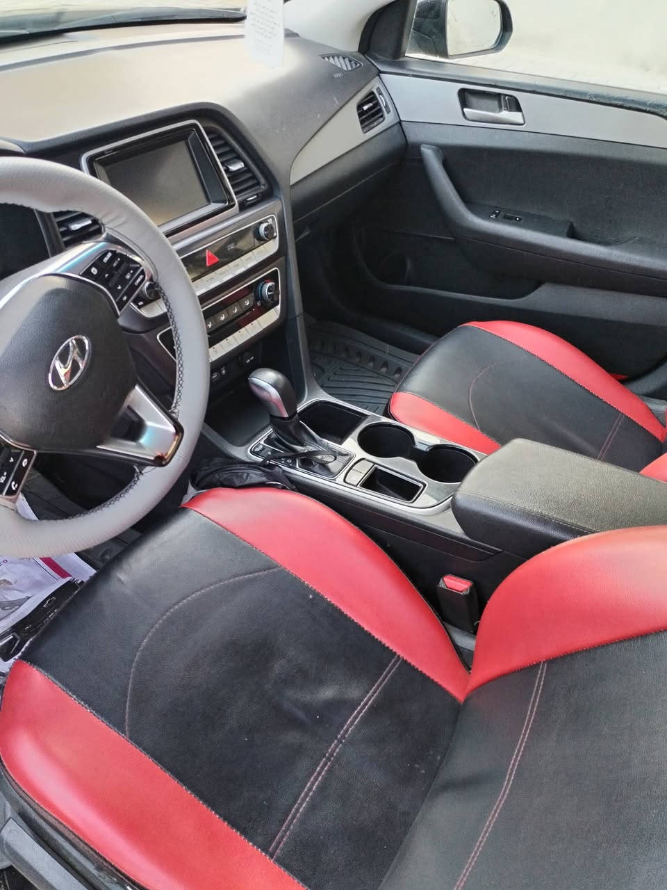 سوناتا وارد امريكي موديل ١٨ فقط تبديل البنيد وشبر من الجاملغ بارد رقم سليمانيه تخم تاير جديد تبريد شغال العنوان الديوانيه حي الجامعه السعر ١٢٥ وبيه مجال للاستفسار الاتصال على الارقام ***********
