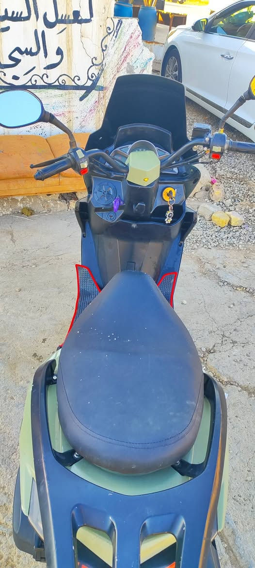 سترونك 150 GTR/SPORT/  ..cc
الدراجه جاهزه مكينه ما  مفتوحه كهربائيات سلف كلها شغالها
مكانها الديـوانيـة سومر
السعر 450 بيها مجال قليل


**إذا كنت صاحب هذا الإعلان وتريد حذفه لأي سبب، رجاءا أرسل رسالة إلى الدعم الفني**