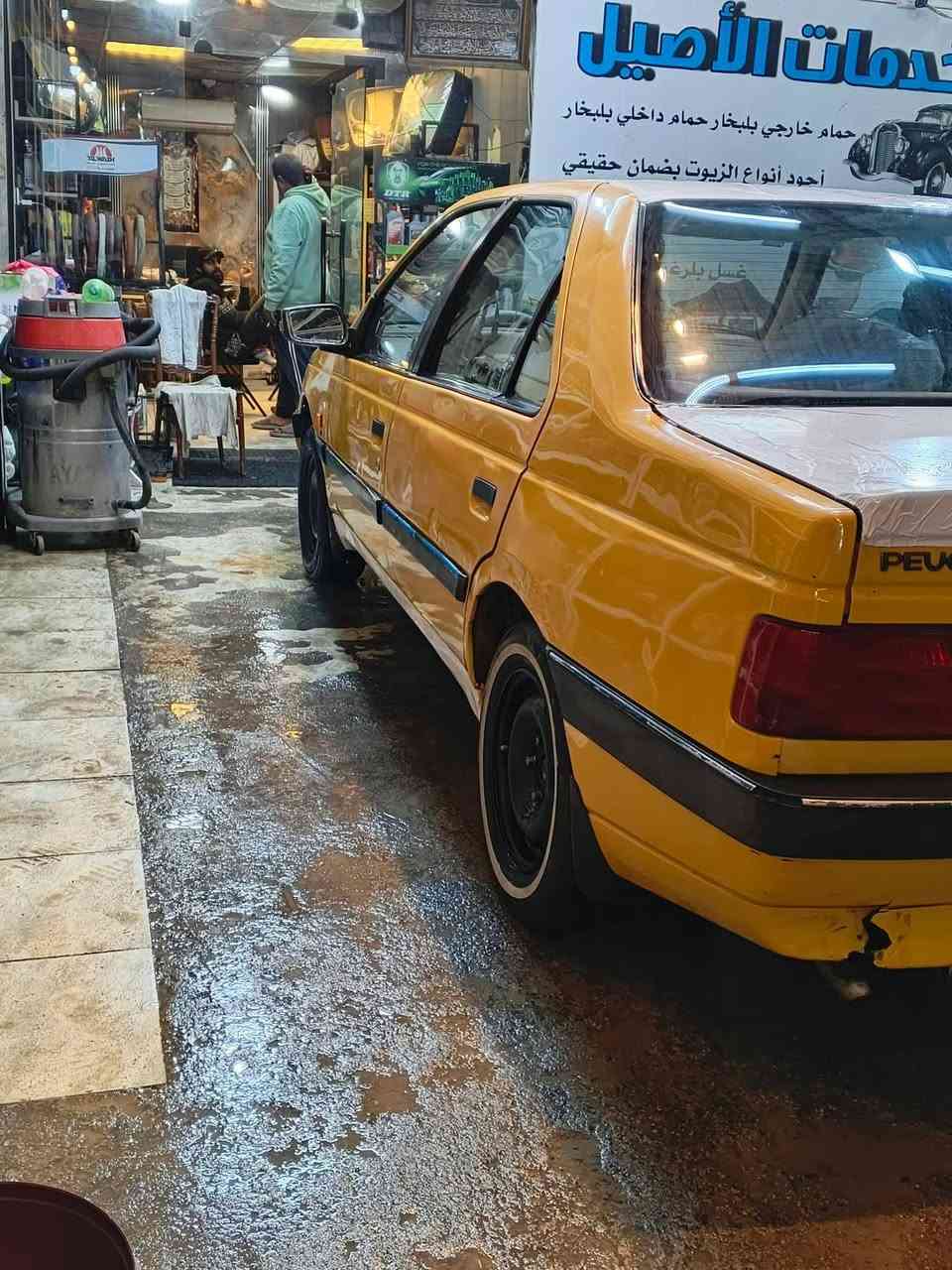 بيجو 405 موديل 2013
مكينه وكير جدد عينه وصينيه قبل اسبوع امسويهن 
كهربائيات كله شغاله تبريد ثلج تدفئه كلها شغاله اي نقص مابي نقصه بس تايرات لانو التايرات تعبانه شويه هيئه غرامات صفر خط وبحث صفر امداور موباشر وسعر كلش منايب اتصل وبيك خير وتدلل

‏‪0773 719 9904‬‏ بي واتساب
