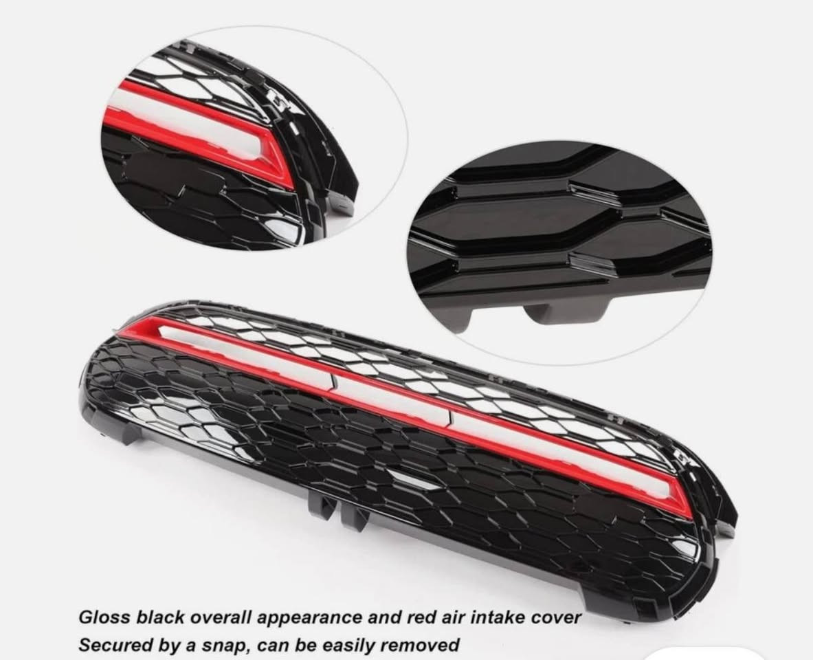 لأصحاب الذوق والتميز.. للبيع شبك أمامي رياضي (Honeycomb) مخصص لسيارات Mini Cooper، يعطي السيارة مظهر هجومي ورياضي جداً (نفس شكل الـ John Cooper Works).
المواصفات:

​الحالة: جديد كرتون (غير مستخدم).

​النوع: JCW Style مع الخط الأحمر المميز.

​اللون: أسود لامع (Piano Black).

​التوافق: يركب على فئات (F55, F56, F57) من موديل 2014 لغاية 2021.

​التركيب: تركيب مباشر (Bolt-on) بدون أي تحوير أو كص بالبدي.

​ملاحظات إضافية:

✅ خامة البلاستيك ABS قوية وتتحمل حرارة جونا.

✅ الشبك بدون فتحات حساسات (للسيارات اللي ما بيها حساسات أمامية أو تحب الشكل الصافي).

✅ التصميم يسمح بمرور هواء أفضل للتبريد.
للأستفسار ..***********
