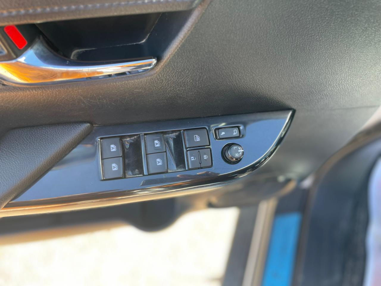 بيكم هيلوكس 2024 GR
رقم بغداد فول مواصفات سياره جديده جدا 

مكفوله كفاله عامه من الزلغ

ماشيه 40 الف /كم 

محرك 6 سلندر 4000

مكان السيارة بغداد 

السعر : 450 وبيها مجال كلش بسيط 

للأستفسار : ***********
