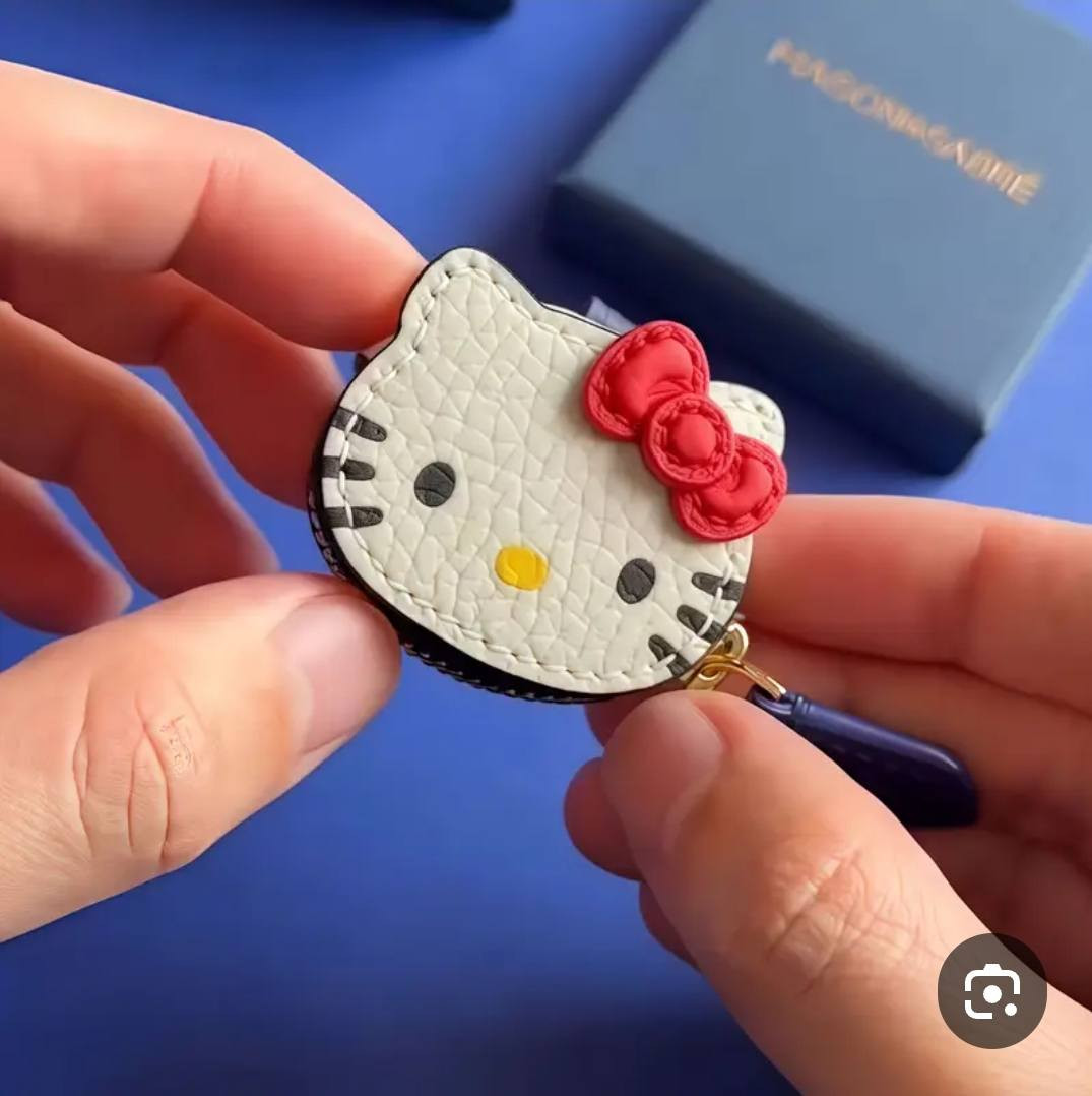 متوفرة مداليا وحقيبة صغيرة 
هيلوو كيتي🤩😍🥰


**إذا كنت صاحب هذا الإعلان وتريد حذفه لأي سبب، رجاءا أرسل رسالة إلى الدعم الفني**