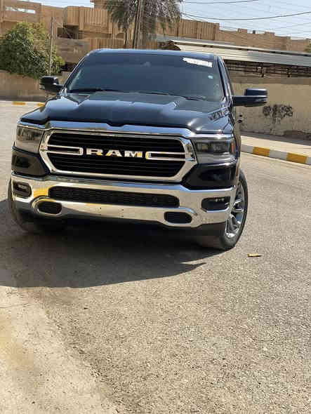 دوج رام 2023  بك هورن السيارا باب طويل بدي قصير 4X4 ويل منافذ شحن صبغ بنيد فقط جاملغ بي شويه بارد ماشيه 39 mil السيارا ويل لمتد تخم تاير  بسمي بدورن رقم بدون ايرباك  سيارا سعرها  240 بيها شويه مجال تعال جيك وشوف تدلل 
🦬🦬🦬🦬🦬محرك 6 سلندر اي تورك مابيها اي نقص
***********اتصل تدالل
