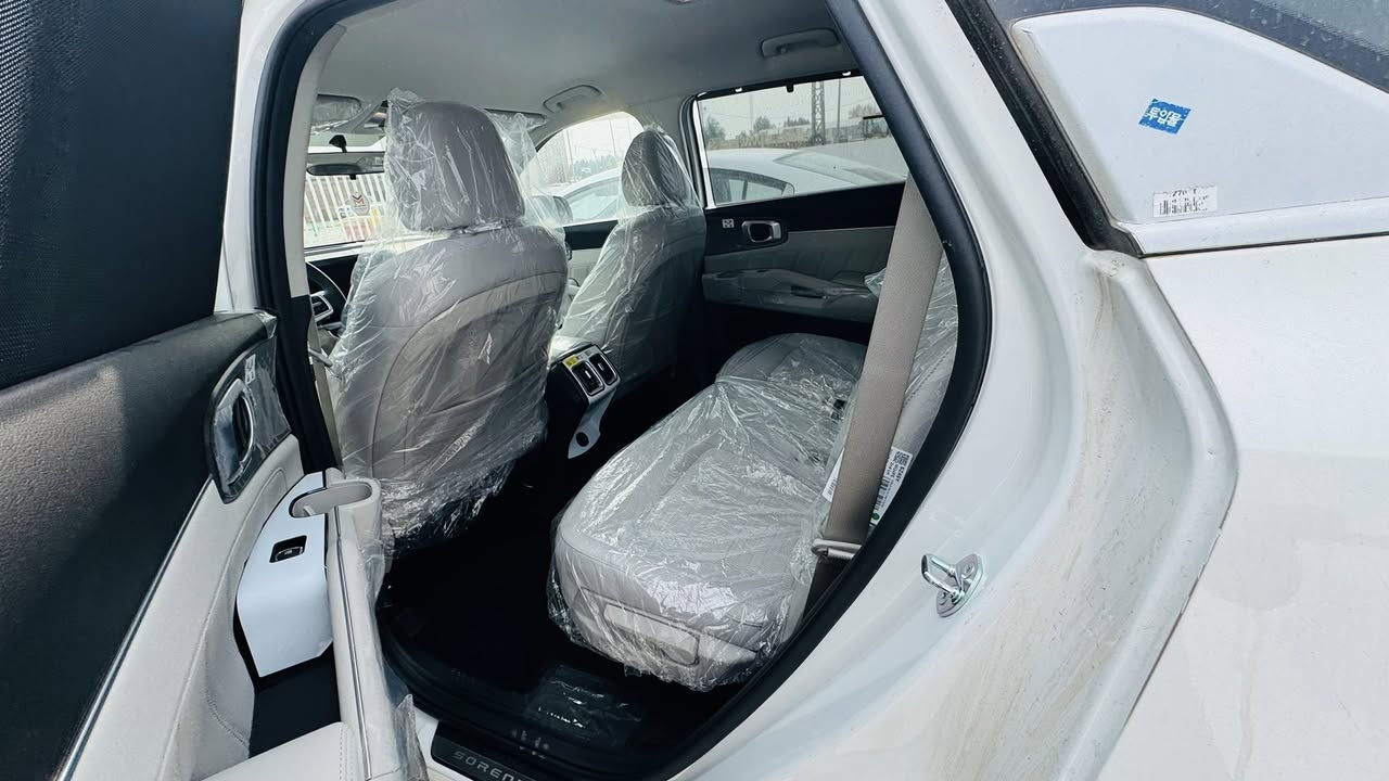 فول موصفات 

رقم شمالي 

سياره جديده 

زيرو

ترهم مراوس

***********
