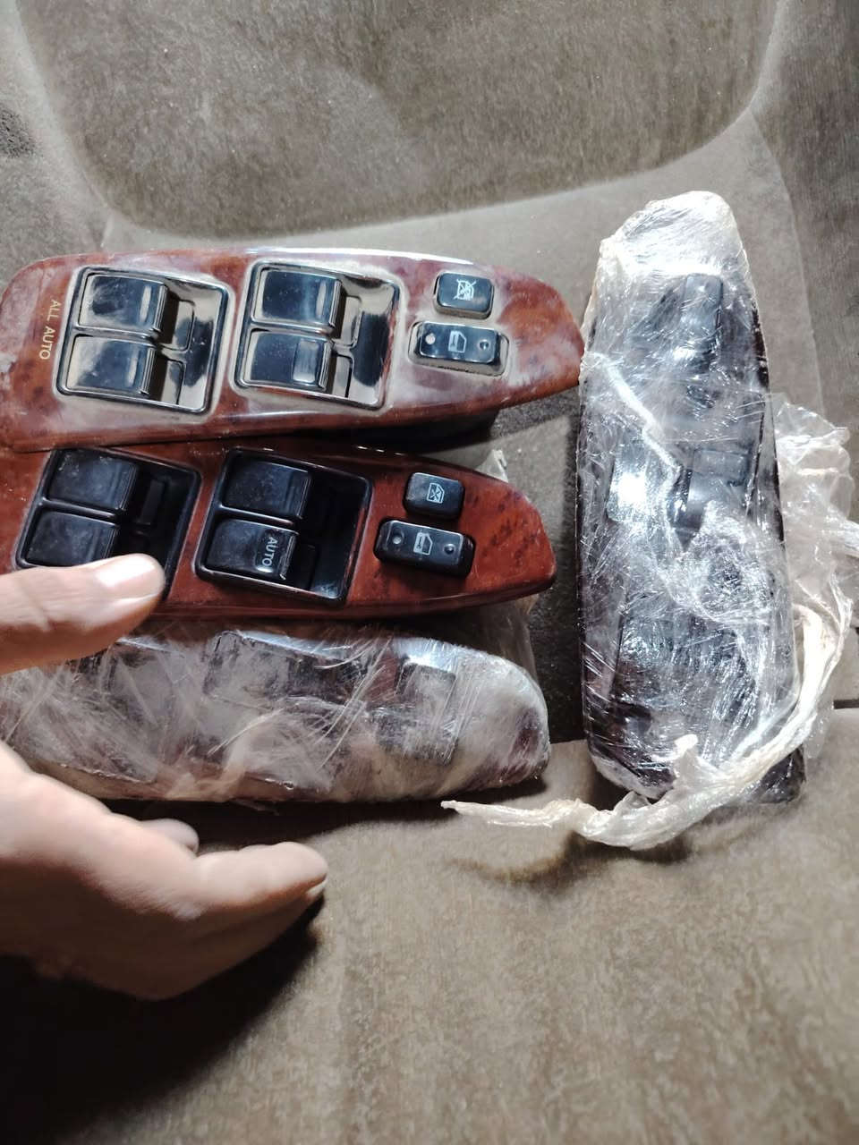 سلام عليكم متوفر غراض ياباني تفصيخ مكان ناصريه توصيل موجود ***********عندك وتساب خاص موجود
