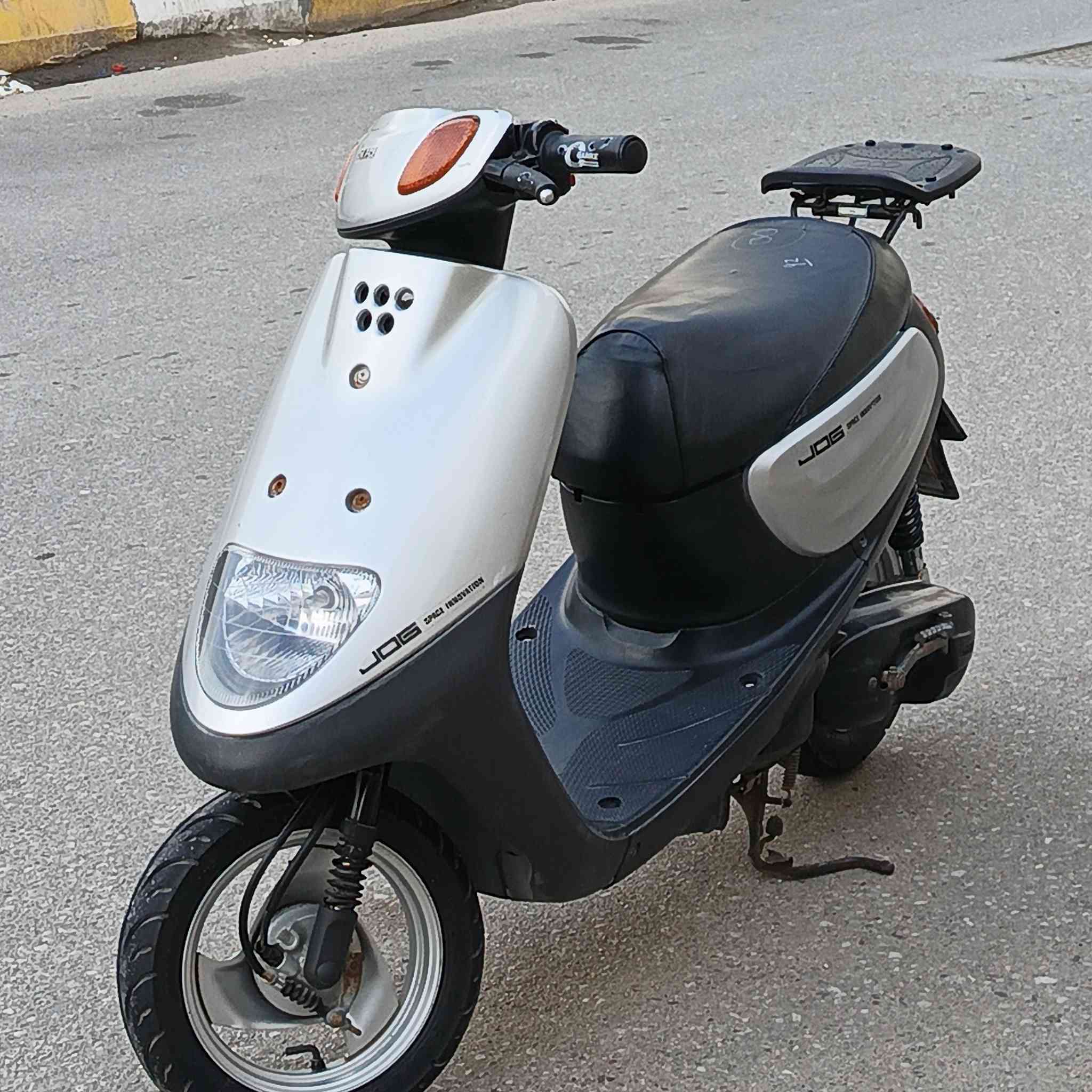 سلام عليكم دراجه منغولي حاويه  كفالة كير ومكينه مافتوحه شراي يتصل على هذا رقم ***********
