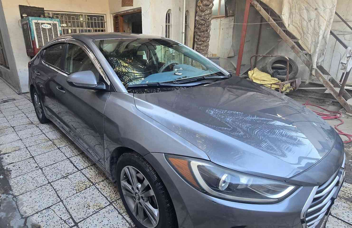 السلام عليكم سياره النترا موديل 2018 وارد امريكي محرك 2000 ضربتها كاملغ الايمن والباباوبالعراق بيه ضربه باب الجنطه ماشيه سياره 144 بس محرك مبدل او رقم اربيل والسياره باسمي وعارضها 125 عنوان بغداد وهذا رقم تليفوني
*********** بغداد الحريه
