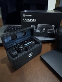 Hollyland lark max Hollyland lark max  للبيع مستخدم قليل جدا بفترات مت...