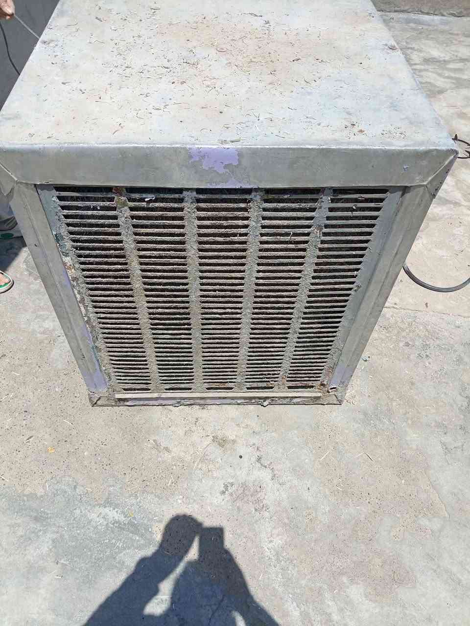 مبريد  المنيوم للبيع حجم  4نص عنوان كراج الشمال.سعر خاص ***********  ***********
