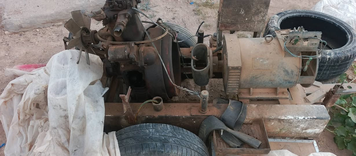 سلام عليكم مولد دبكو 10 حصان دينمو 10 كيفي مجفت جديد كامل+مولد سوبر ستار الاحمر بي شاصي وتايرات وساحبه دينمو 7.5 كيفي گايم ومفتوح بس يعوزه تجفيته وشده +مولد نيسان 80امبير 20 كيفي محرك شغال بس بي خربطه الشراي يتصل *********** مكان العبيدي
