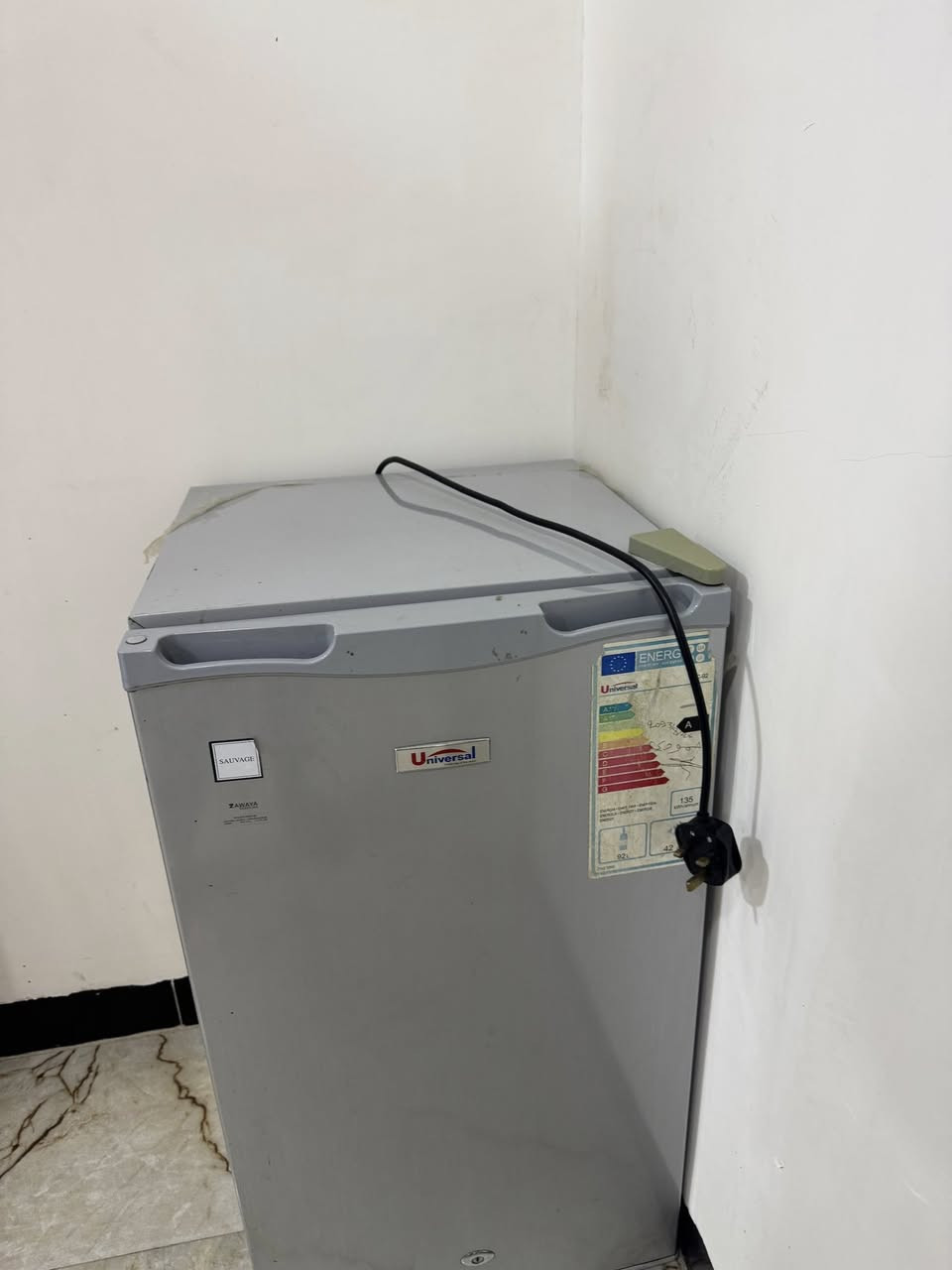 السلام عليكم ورحمه الله .. ثلاجه مكتبيه  نضيفه جدا استخدام قليل السعر 95 وبيهه مجال


**إذا كنت صاحب هذا الإعلان وتريد حذفه لأي سبب، رجاءا أرسل رسالة إلى الدعم الفني**