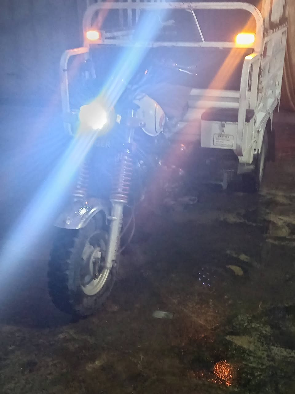 للبيع ستوت موديل 2022 مكان الموصل  حي القاهرة 
السعر مليون وربع 
توصل عل الرقم ***********
