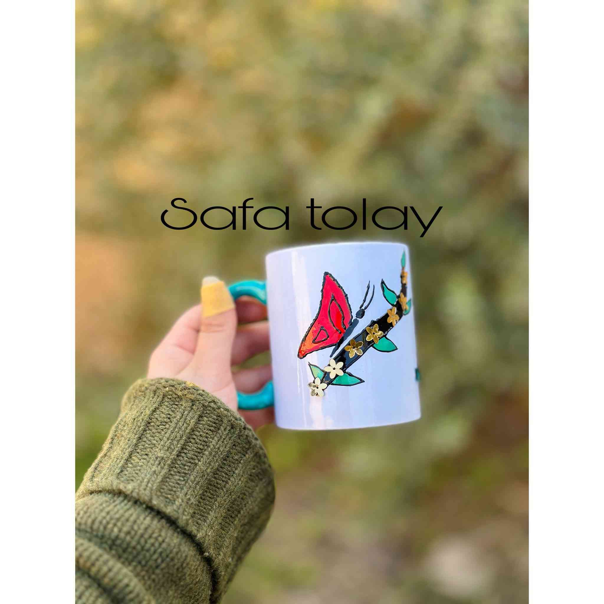 🪿🦋
رسم على زجاج 
حجز قبل اسبوعين 
يوجد توصيل لجميع محافظات العراق 💗
#رسم #exhibition #رسوماتي #اعمال_فنية


**إذا كنت صاحب هذا الإعلان وتريد حذفه لأي سبب، رجاءا أرسل رسالة إلى الدعم الفني**