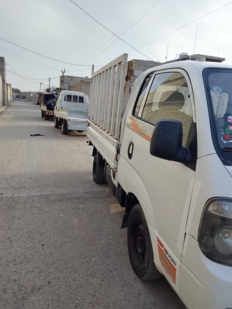 سلام عليكم سياره مديل 14رقم نكليزي دولي مكينه كير اكسن ودوشمه وصدر وكهربيات كله جديد سياره بسمي تحويل مباشر سنويه 29 سعر 95وبيه مجال عنوان بغداد المعامل الحسينيه رقم ***********
