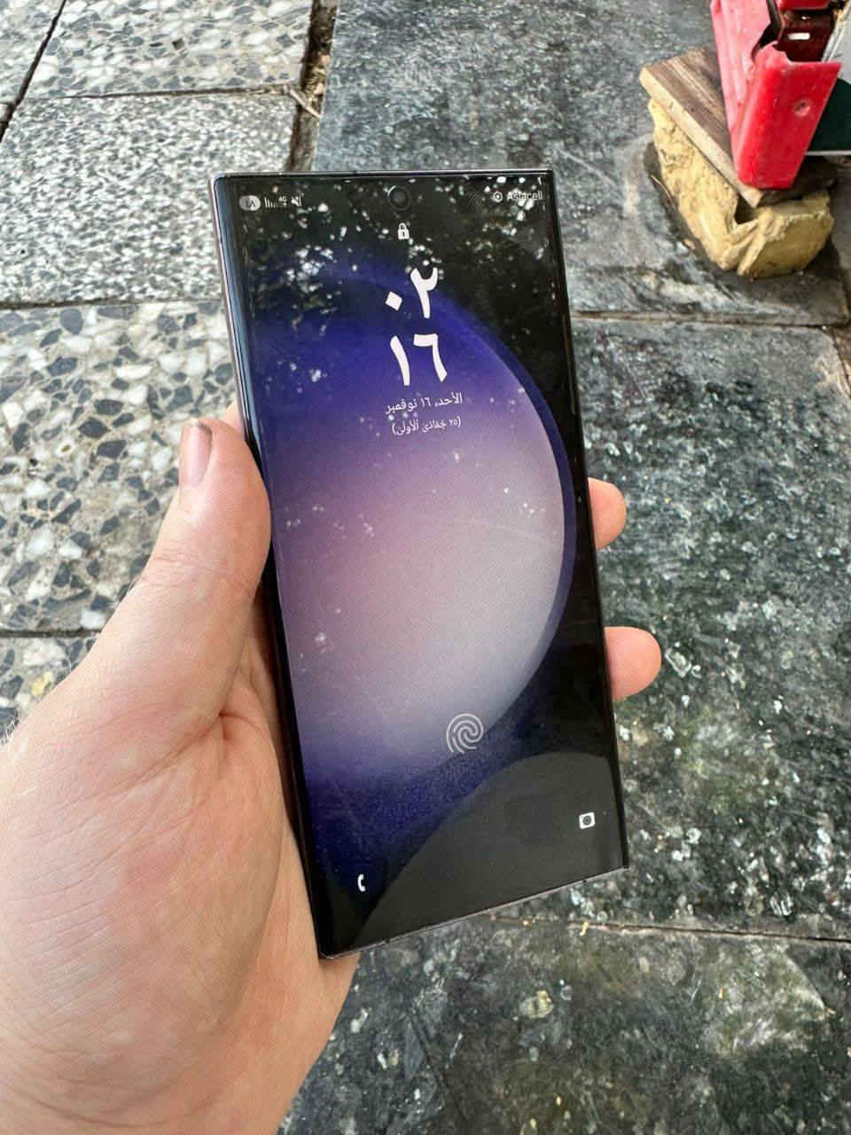 جهاز s23 الترا نضيف جدأ النسخة الامريكية
ذاكرته 512 
عشوائيه 12 
يستقبل شريحه عاديه والكترونيه 
السعر ٦٧٥ الف 
مكاني بغداد البياع 
***********
