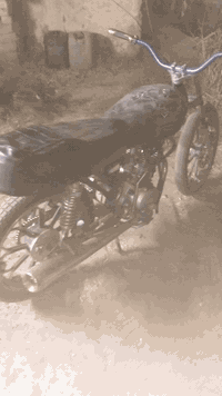 للبيع ايراني خمسه كير ٢٠٢٣ سونلك كلشي مابيها محتاج فلوس ودابيعها كوم حديد تاخذها وتروح شغاله كلشي مابيها بس متروكه سعرها ٣٠٠ قفل مكاني العامريه رقمي *********** ماعندي ماسنجر واتساب فقط
