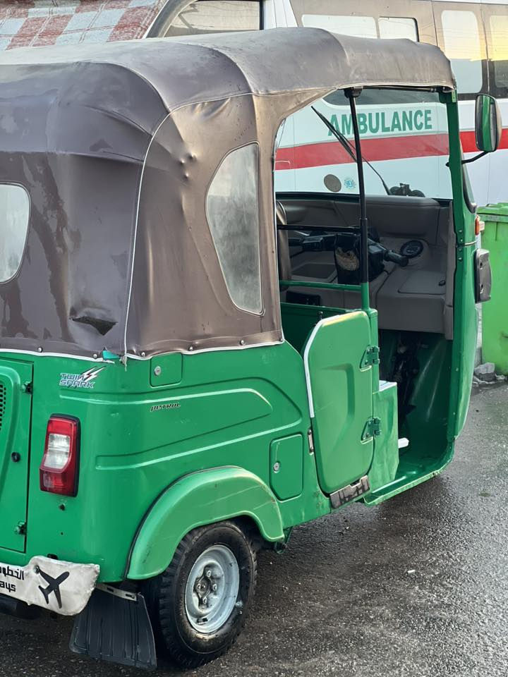 تكتك باجاج موديل 2022 رقم. ألماني وسنويه البدي نضيف وفديو موجود وتجي تشوف شوف العين مكيفنة ولفات وكلجات 
تكتك مامتعوبه السعر8 وبيه مجال قليل للشراي العنوان القبلة رقم الهاتف ***********
