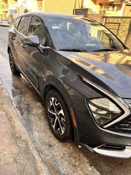 السلام عليكم للبيع سبورتج موديل 2024 رقم بغداد انكليزي بأسمي محرك 2500 بنزين امريكية ضرر حافة البنيد فقط ايرباكات سليمة بصمة ابواب تشغيل عن بعد حساسات كامرة دوارة شاشة متصلة كبيرة كشنات جلد حساسات بالكشنات نظام اوتو هولد نظام منحدرات تدفئة بالكشنات توقف ذاتي سايد بريك بصمة ماشية السيارة 15 الف كيلو السعر 223 ورقة بيهة مجال للاستفسار الاتصال عالرقم ***********
