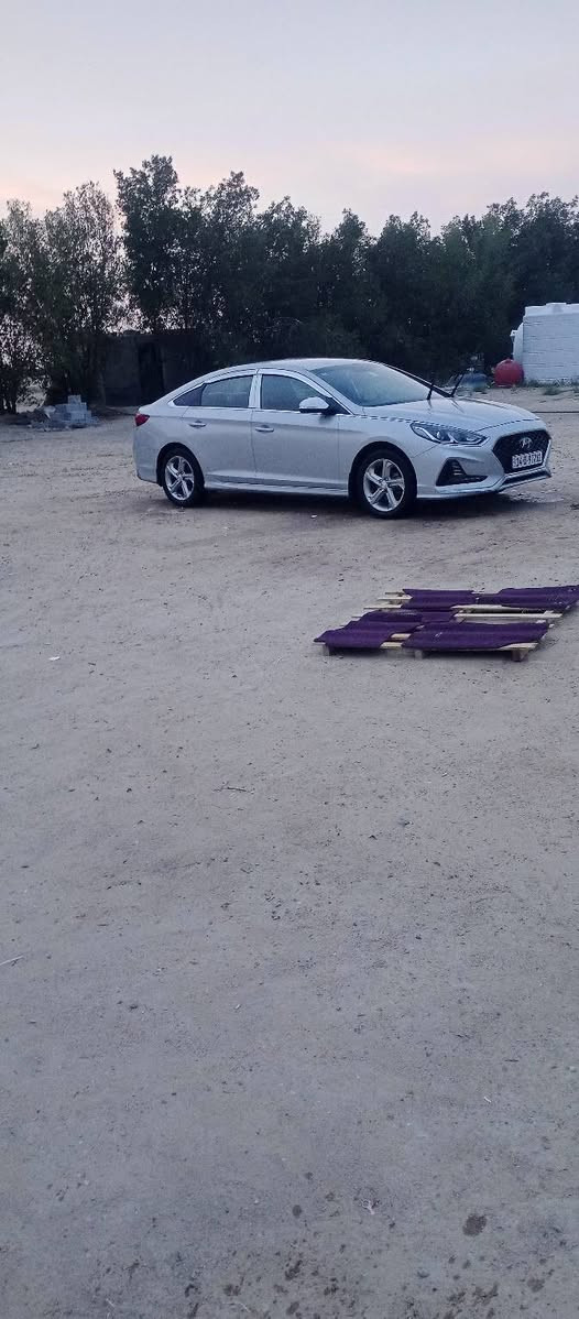 سلام عليكم سوناتا البيع وارد كوري سياره كفاله ضربه  وتبديل ومكينه وكير سياره جديده مو ديل 23 غاز خط واحد ستفسار تصل *********** سياره معلايه
