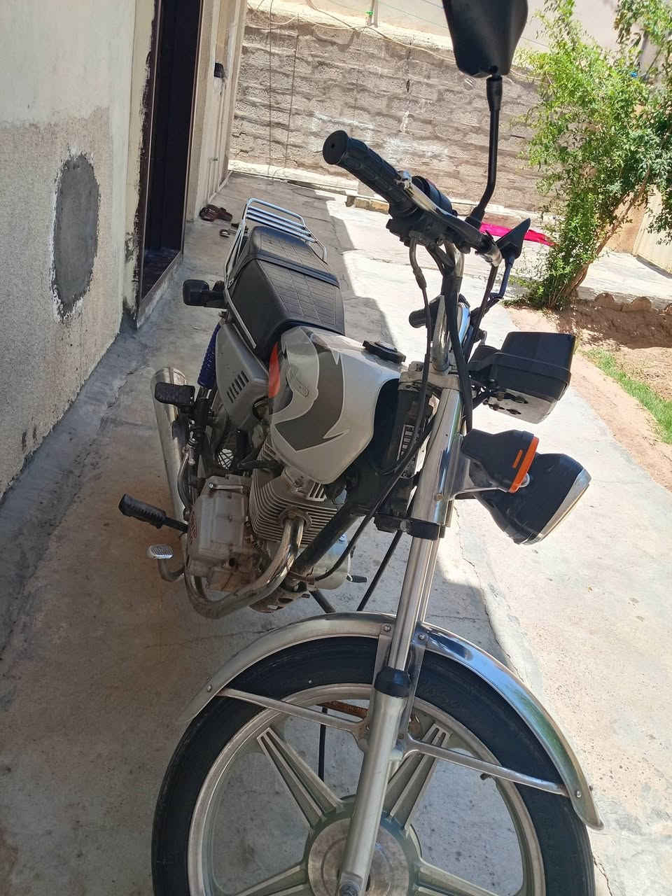 محرك 200
350 وبيه مجال حك جيه


**إذا كنت صاحب هذا الإعلان وتريد حذفه لأي سبب، رجاءا أرسل رسالة إلى الدعم الفني**