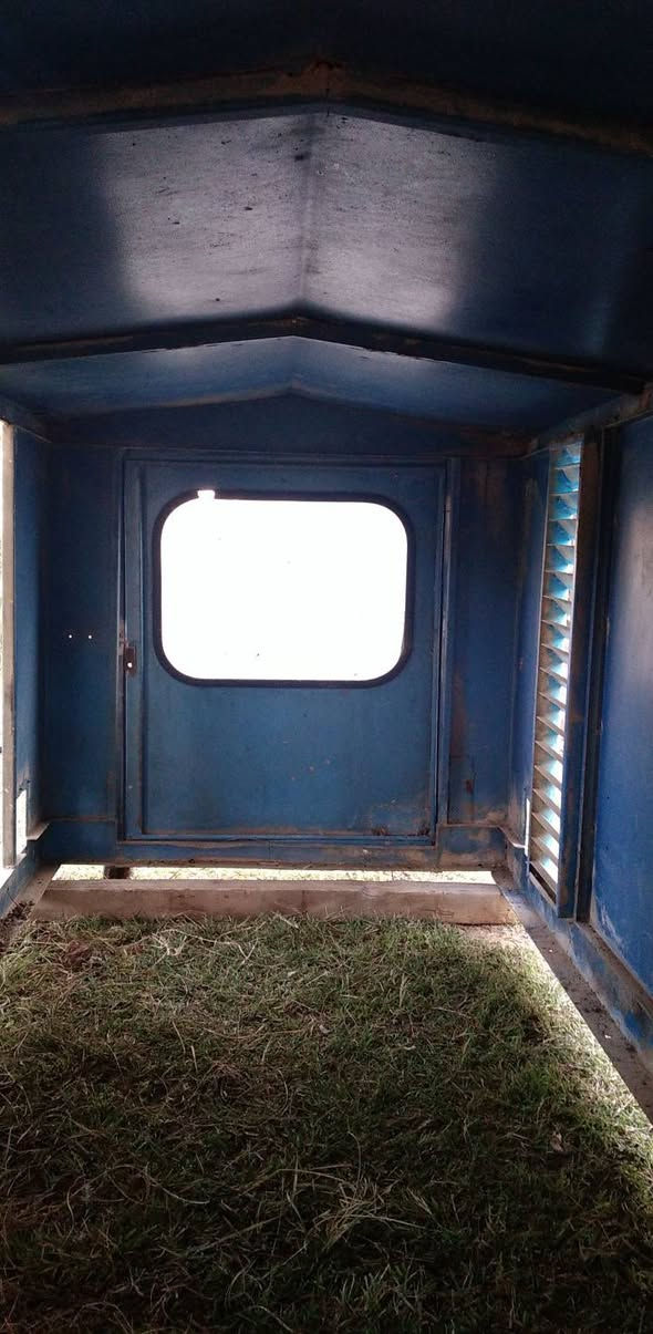 كاتم للبيع سعر ٣٠٠ الف يرهم على جميع المولدات 
مكان ديالى بلدروز للاستفسار الاتصال بالرقم*********** واتساب***********
