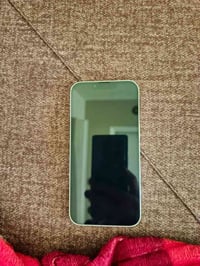 آيفون ١٣ • بطارية ٨٣ • نضيف