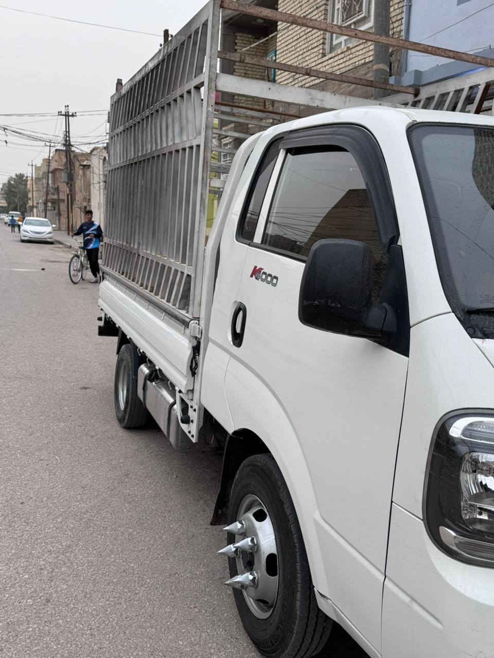 كيا فحل مديل2021
محرك مفتوح 
محوره كامله
سياره مكفوله عده لغذ
ولسونر موجود
هزه جديده 
سنويه بأسمي 
وياهه محجر 
محرك كير كفاله
***********
مكان نجف
