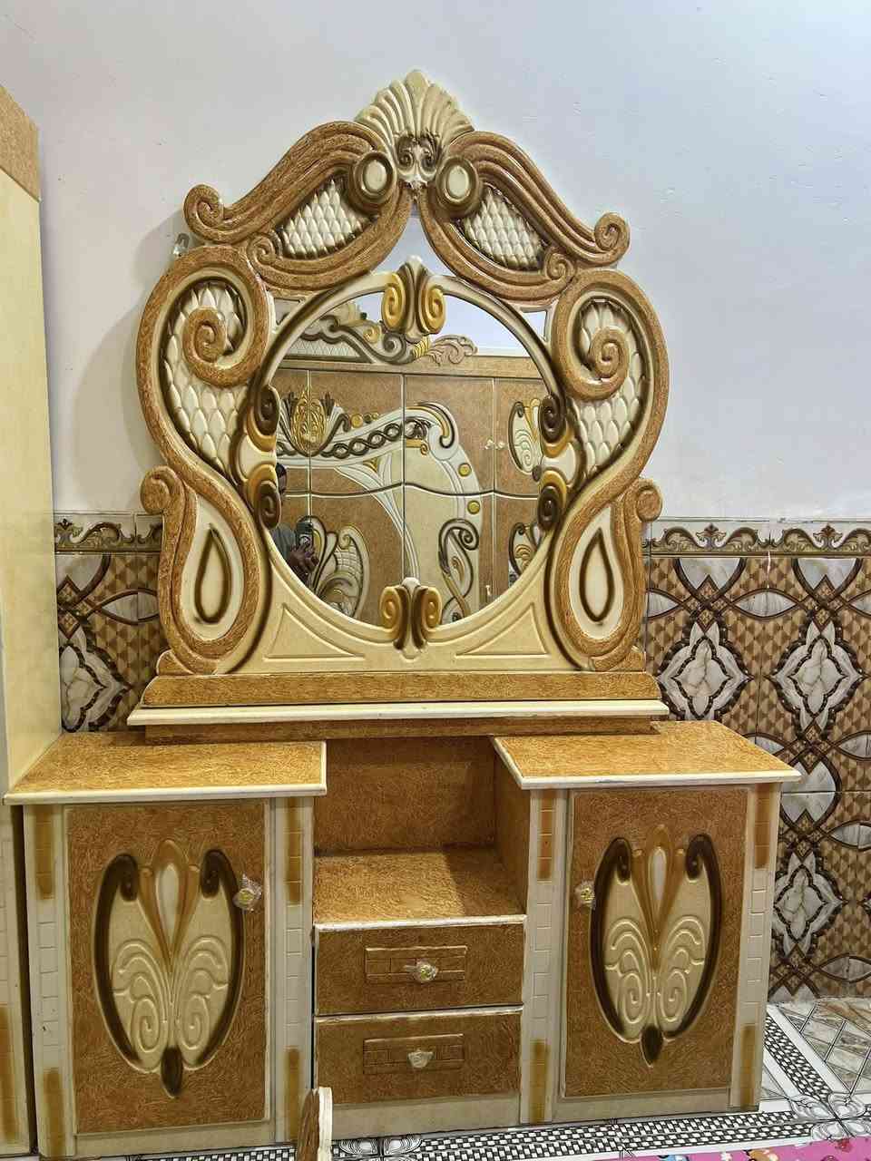 غرفه اخشاب ام السته طابقين جديده كلش سعر 700 نهايته عنوان سوك الشيوخ حي العسكري رقم ***********@إشارة
