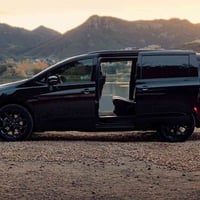 حجز سياره كامله 6 نفرات من الباب الى الباب  كربلاء روحه فقط 80 مرجع 12...