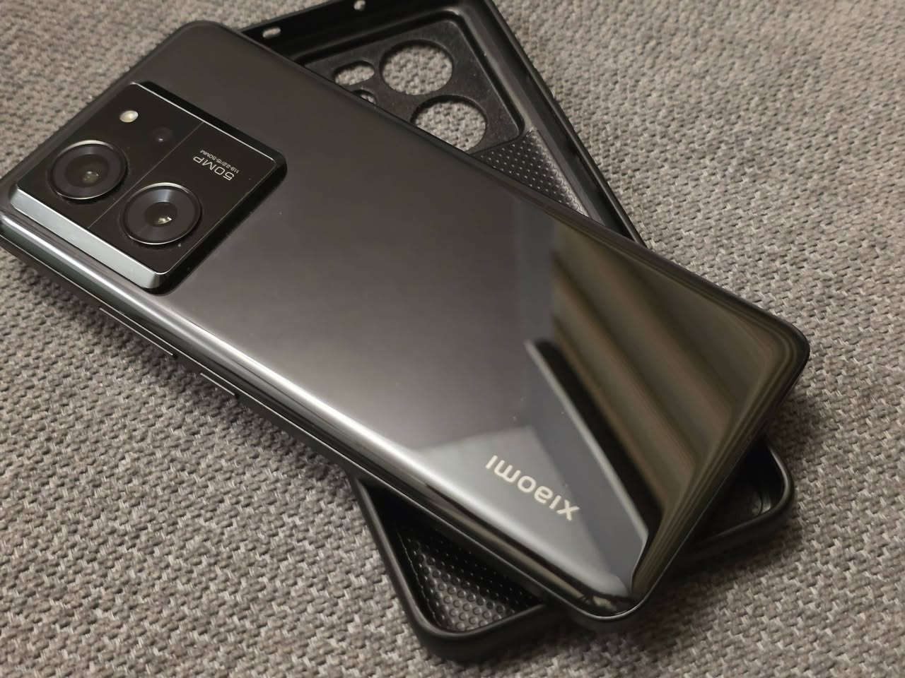 سلام عليكم للبيع او مراوس مستعجل
شاومي 13 تي / اخو الجديد كفاله عامه من كلشي 
نضافته 100% ما داخل اي صيانه أو تصليح ع الفحص
ذاكره 256 و العشوائيه 8+8 
معالج 8200-Ultra ببجي 120 فريم 
شاشه 144 هرتز
اخوان الجهاز ويا فقط الشاحنه اصليه  و الكفر مالته
/ و السعر 290 ألف بي مجاال
مكاني بغداد العامريه / رقم الواتساب فقط *********** واتساب
